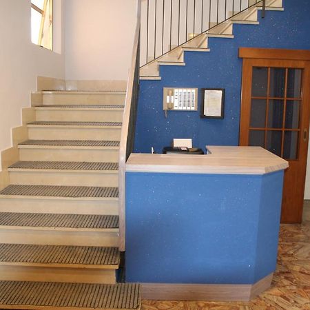Hotel Mora Ρίμινι Εξωτερικό φωτογραφία