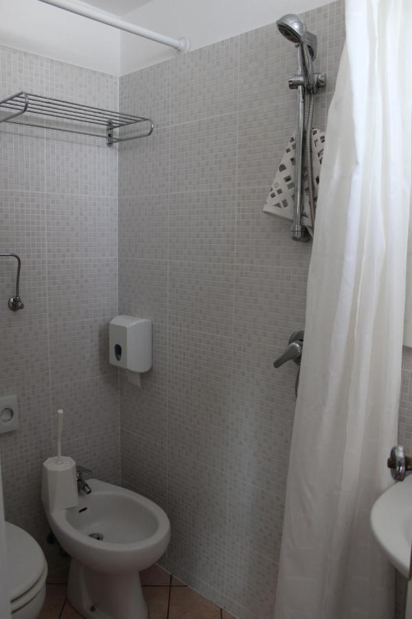 Hotel Mora Ρίμινι Εξωτερικό φωτογραφία